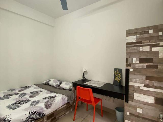 Room for rent in Petaling, Alam Impian