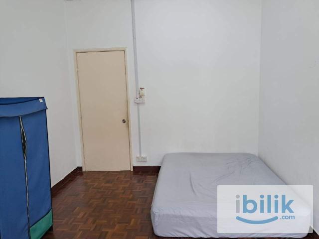 Room for rent in Petaling, Damansara Damai