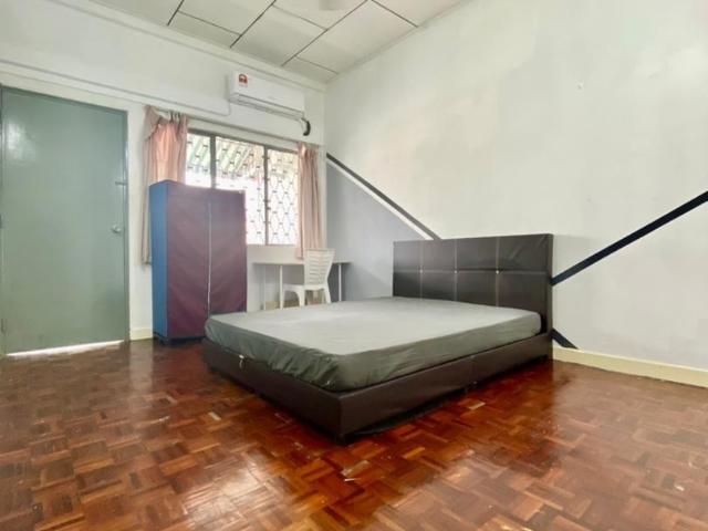 Room for rent in Petaling, Damansara Damai