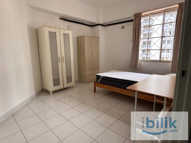 Room for rent in SS 7, Petaling Jaya