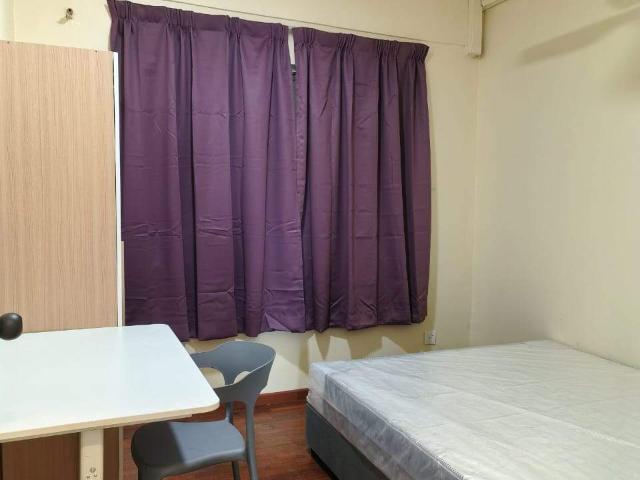 Room for rent in Taman Esplanad, Kuala Lumpur