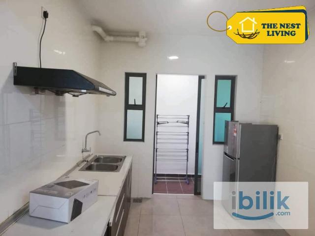 Room for rent in Petaling, Alam Impian