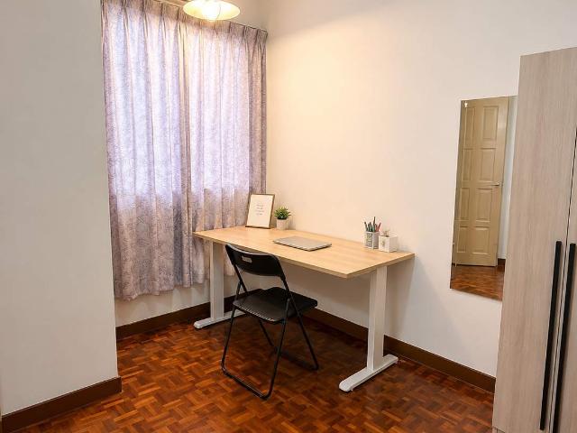 Room for rent in Petaling, Damansara Damai