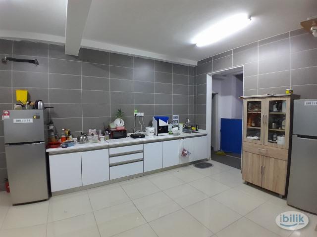 Room for rent in Country Heights Damansara, Kuala Lumpur
