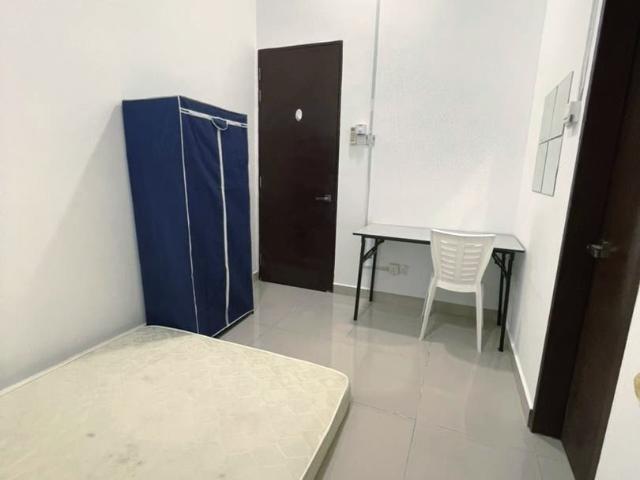 Room for rent in Petaling, Alam Impian