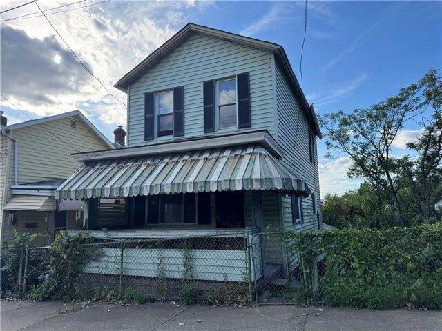House for sale in Braddock, Pennsylvania