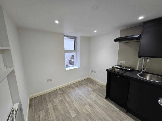 Studio for rent in Brunswick, Brighton & Hove