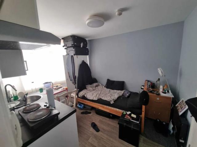 Studio for rent in Brunswick, Brighton & Hove