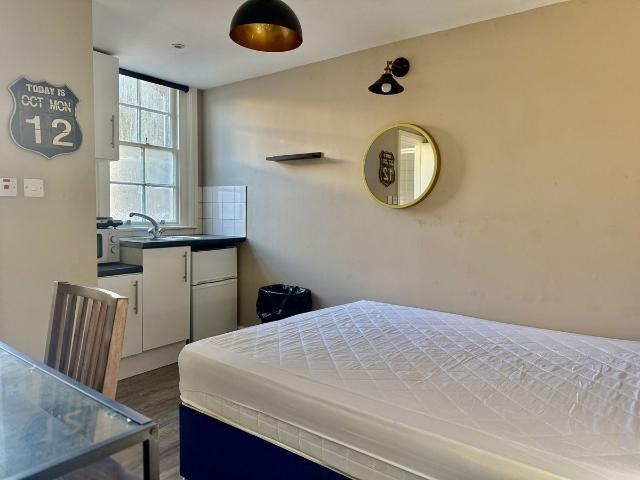 Studio for rent in Brunswick, Brighton & Hove