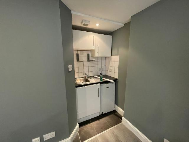 Studio for rent in Brunswick, Brighton & Hove