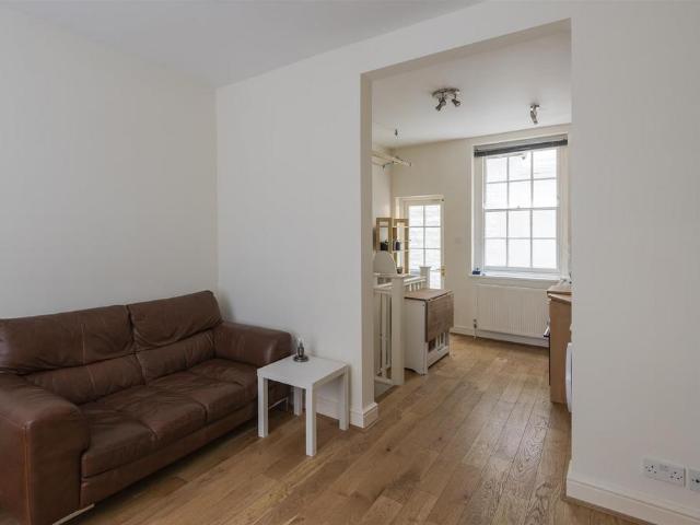 Apartment for rent in West Smithfield, Lyons