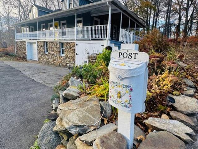 House for sale in Mansfield Center, Connecticut
