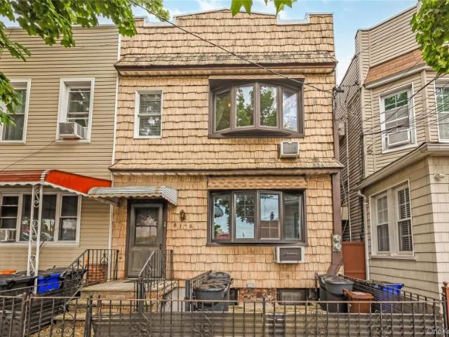 House for sale in Middle Village, New York