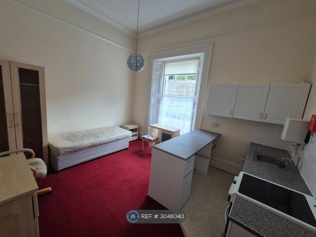 Studio for rent in Ellacombe, Torquay