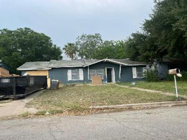 House for sale in Leesville, Texas