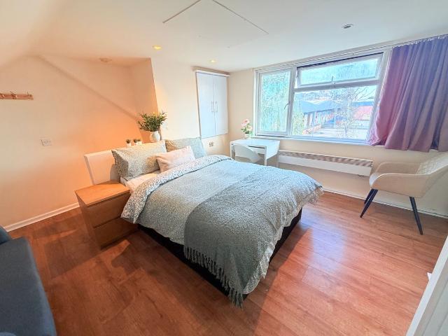Studio for rent in Upper Edmonton, Greater London