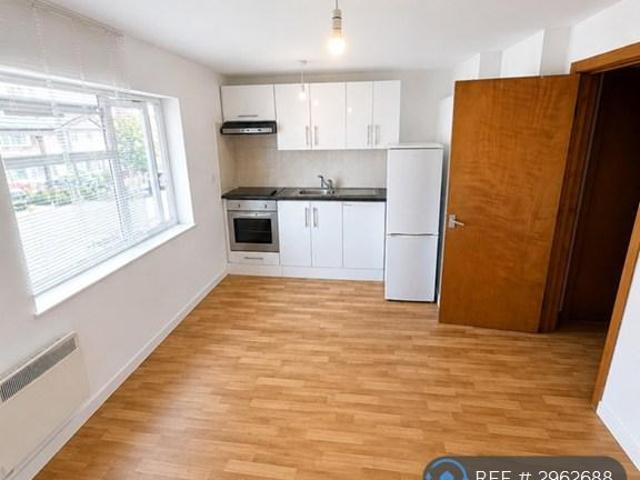 Apartment for rent in Upper Edmonton, Greater London