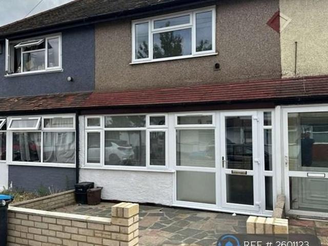House for rent in Upper Edmonton, Greater London