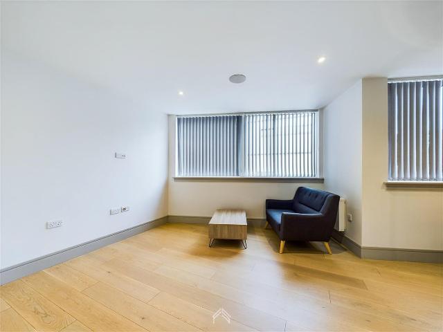 Studio for rent in Spring Villa Park, Greater London