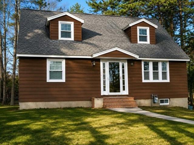 House for sale in Tyngsboro, Massachusetts