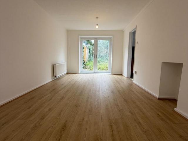 House for rent in Brinnington, Greater Manchester