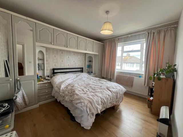 Apartment for rent in London Borough of Ealing, Greenford