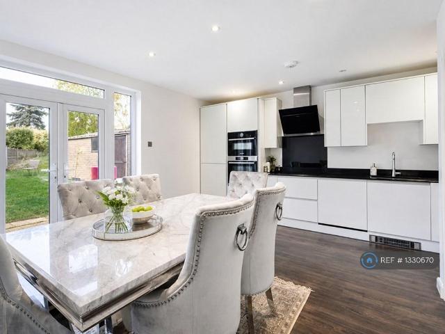 House for rent in Northwood, Greater London