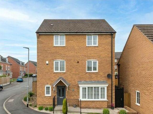House for sale in Thorpe, West Yorkshire