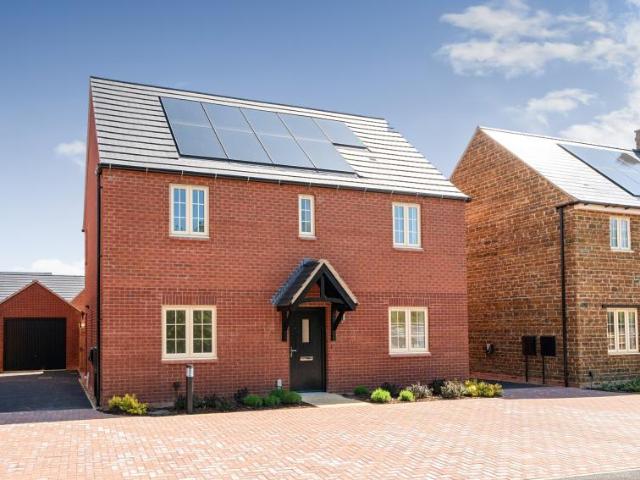 Property for sale in Middleton Cheney, Northamptonshire
