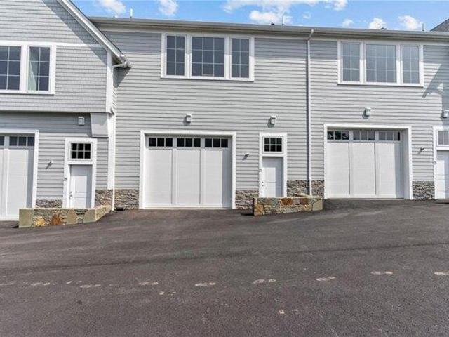 Condo for sale in Aquidneck Corporate Park, Middletown