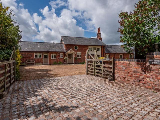 House for rent in Lower Peover, Cheshire