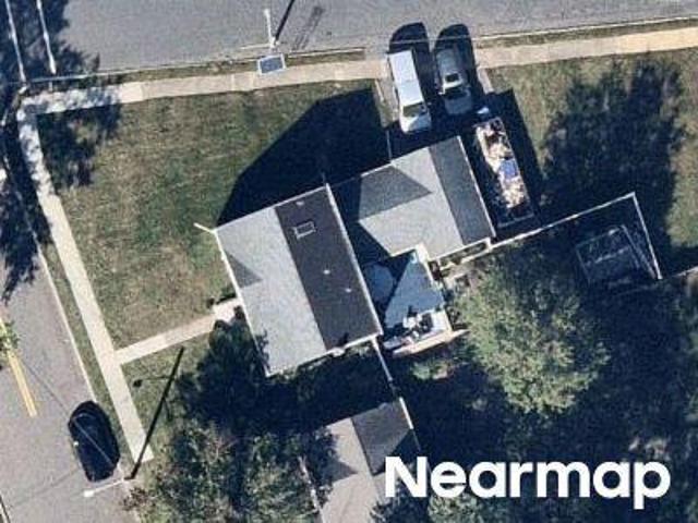 House for sale in Avenel, New Jersey