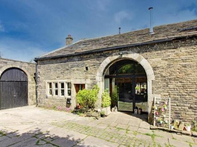 House for sale in Halifax, West Yorkshire
