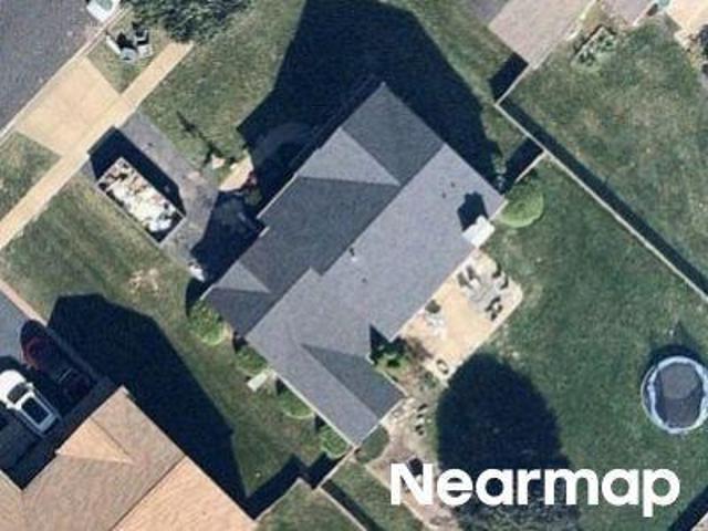House for sale in Mchenry, Illinois
