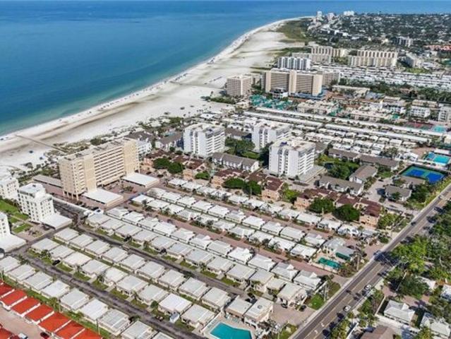 Condo for sale in Sarasota