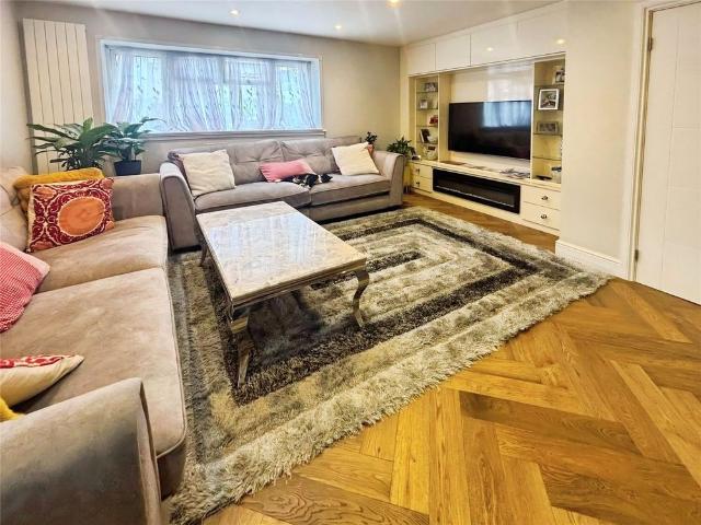 House for rent in London Borough of Hounslow, Greater London