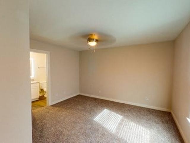 Apartment for rent in Victoria