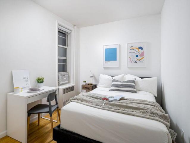 Room for rent in Arverne, New York