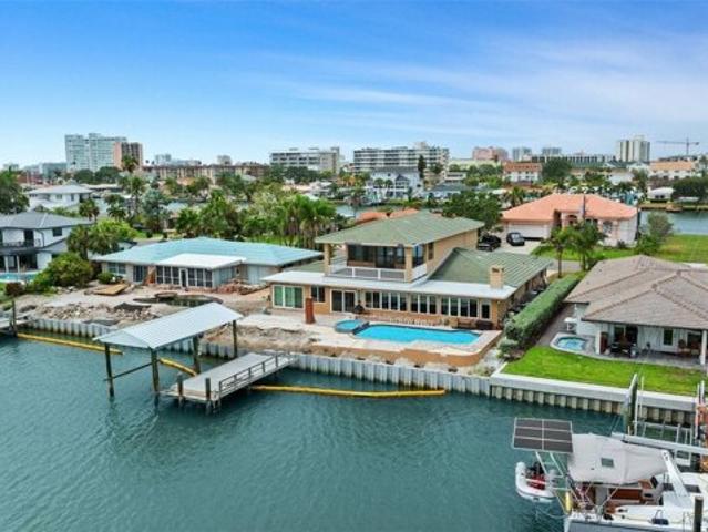 House for sale in Clearwater Beach