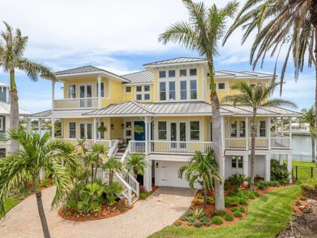 House for sale in Clearwater Beach