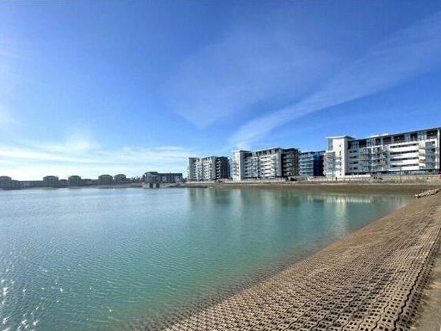 House for sale in Sovereign Harbour, Eastbourne
