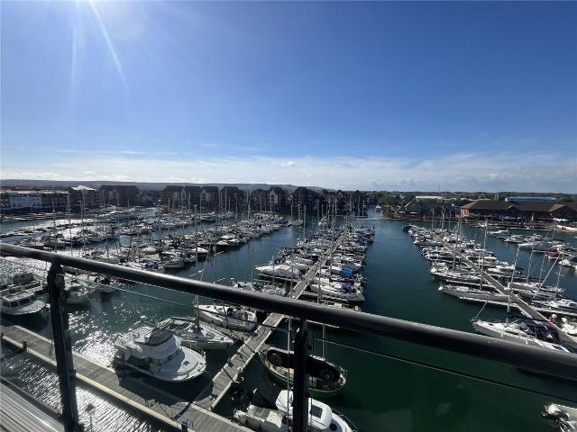 Apartment for rent in Sovereign Harbour, Eastbourne