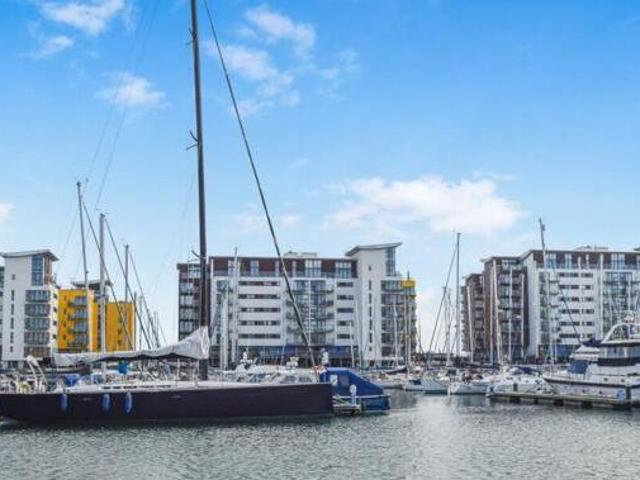 House for sale in Sovereign Harbour, Eastbourne