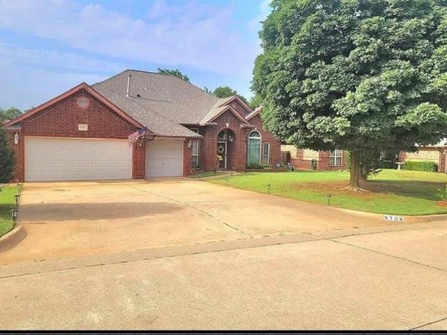 House for sale in Midwest City, Oklahoma County