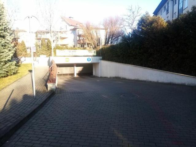 Garaż do wynajęcia w Łódź