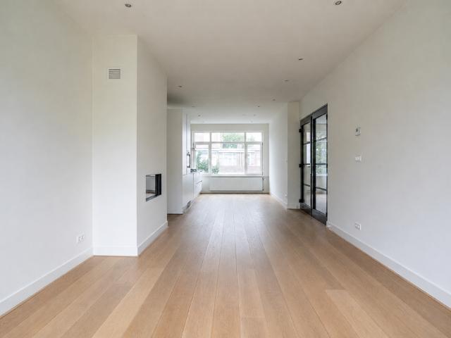 Appartement te huur in Vruchtenbuurt, Zuid Holland