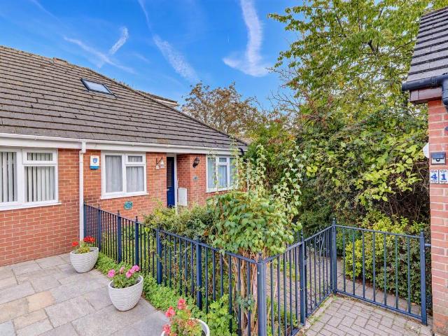 House for rent in High Wycombe Community Board, High Wycombe