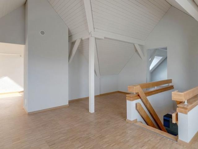 Haus mieten in Einigen, Zürich