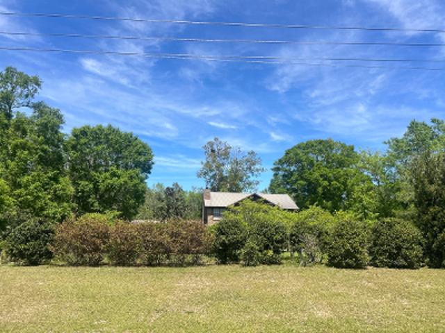 House for sale in Elberta, Alabama