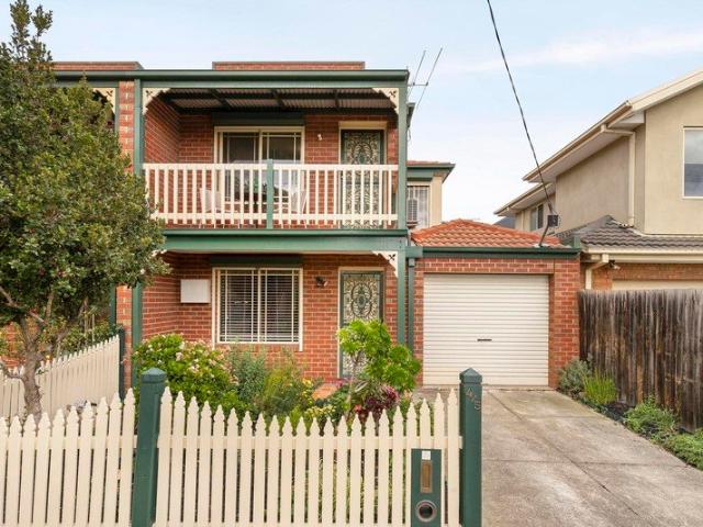 Townhouse for sale in Camerons Creek, Victoria